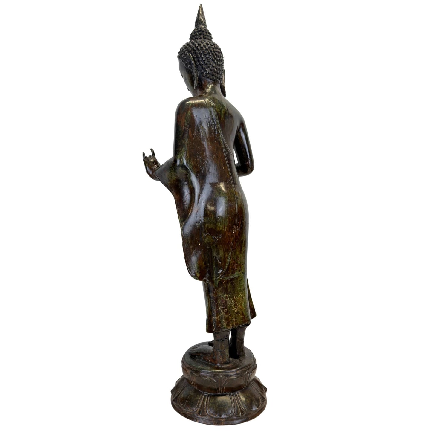 Achteraanzicht van de antieke Javanese Boeddha, tonend de verfijnde verhoudingen en de authentieke patina.