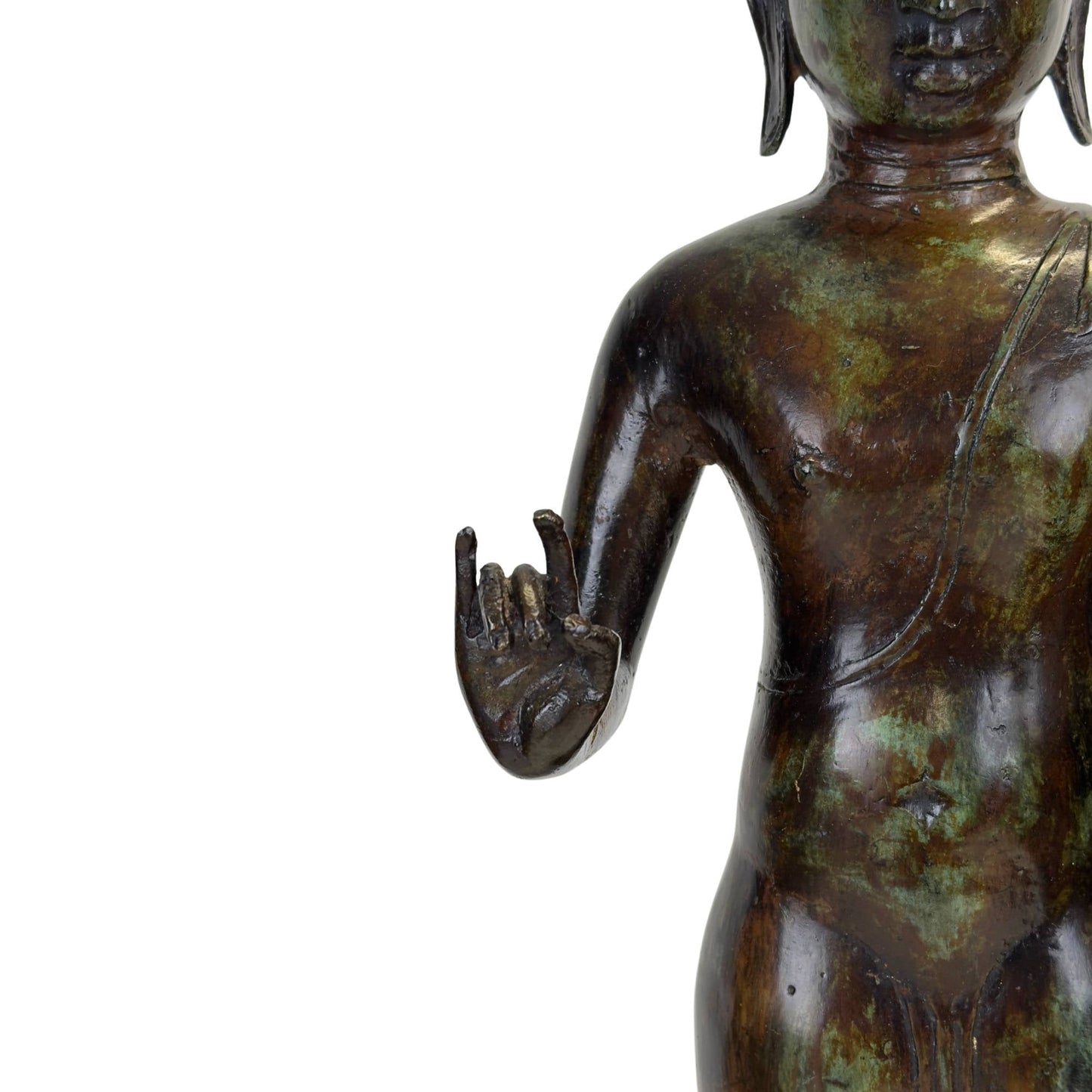 Close-up van de iconografische Double Vitarka Mudra handhouding, symbool van wijsheid en bescherming.
