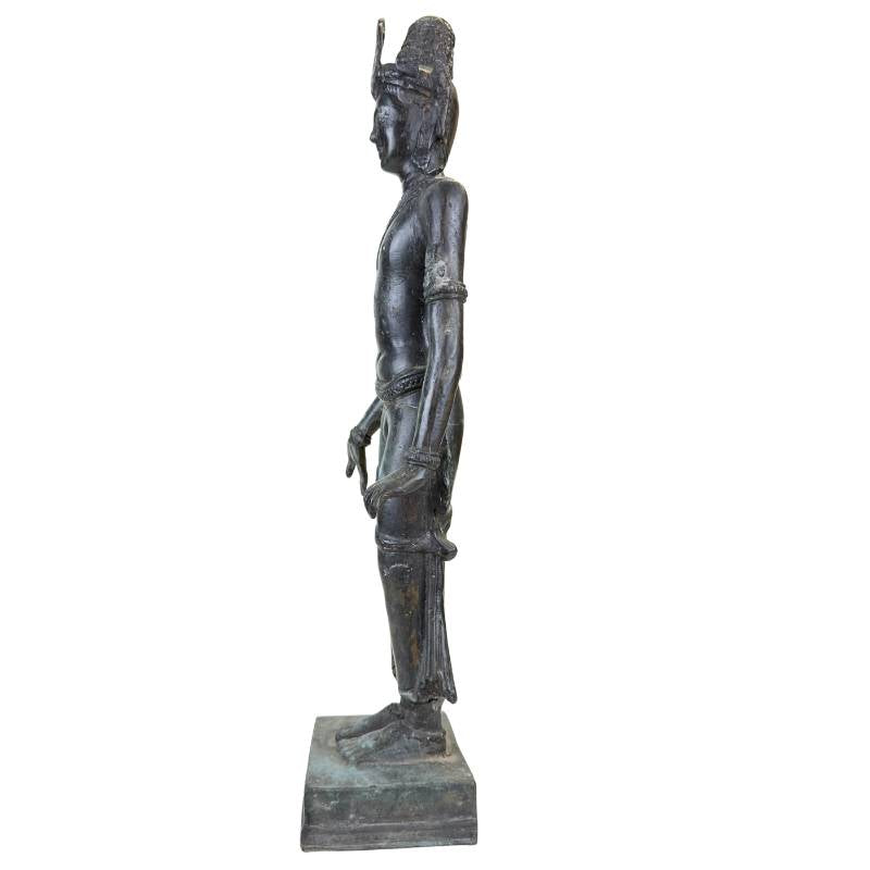 khmer stijl bronzen figuur tempelbeeld met natuurlijke slijtage
