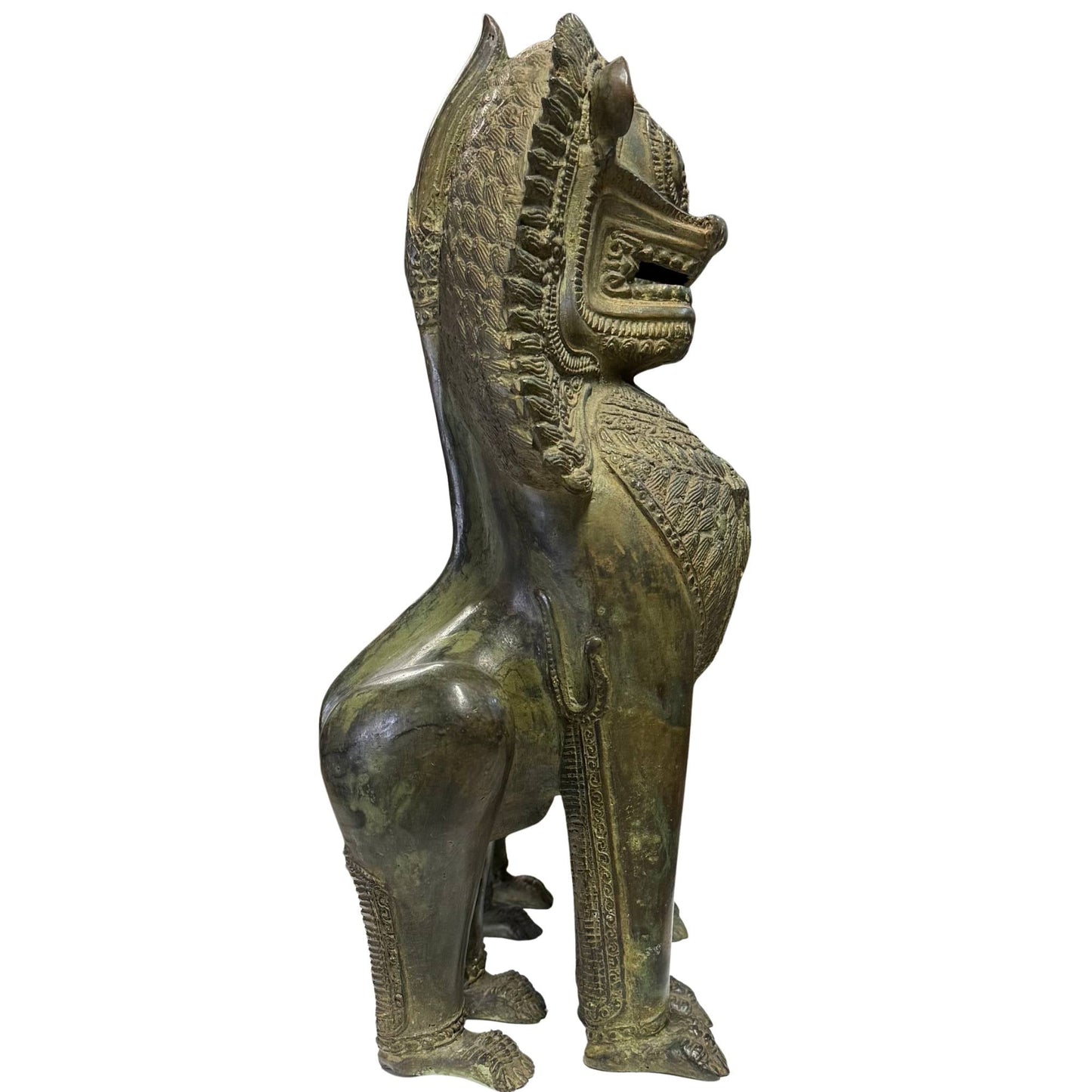 Paar bronzen Singha leeuwen in Khmer-stijl voor een koninklijke uitstraling in het interieur