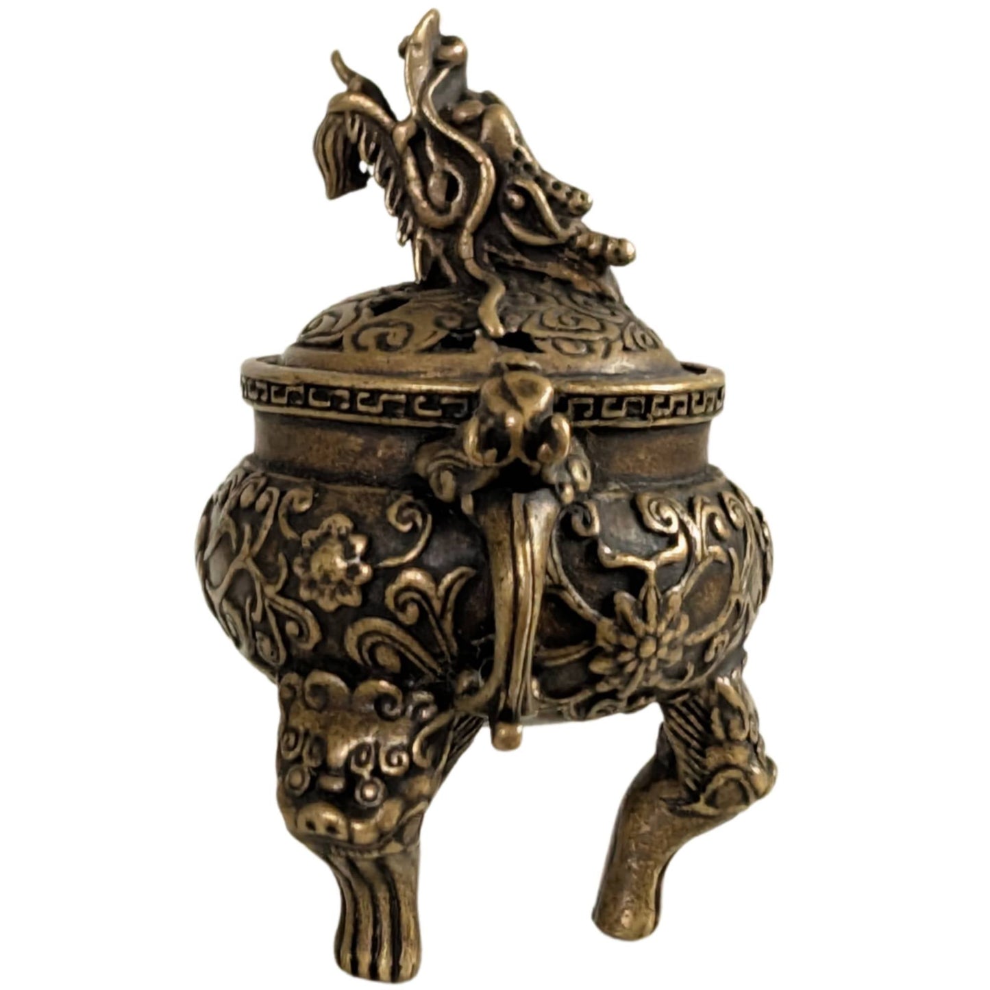 Chinese bronzen wierookpot met gedetailleerde handvatten en meanderrand langs de hals.