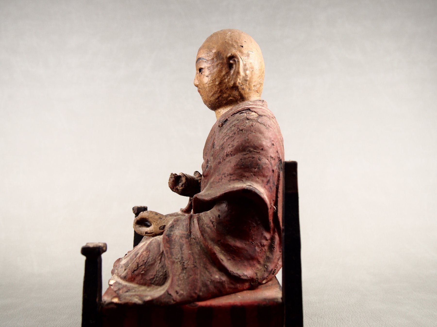 Houten beeld van de Japanse monnik Kukai

