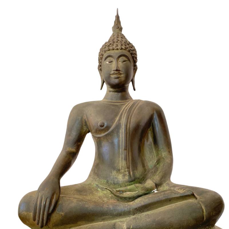 Large Antique Thai Bronze Seated Buddha – c. 1500–1650 – close view of the central details