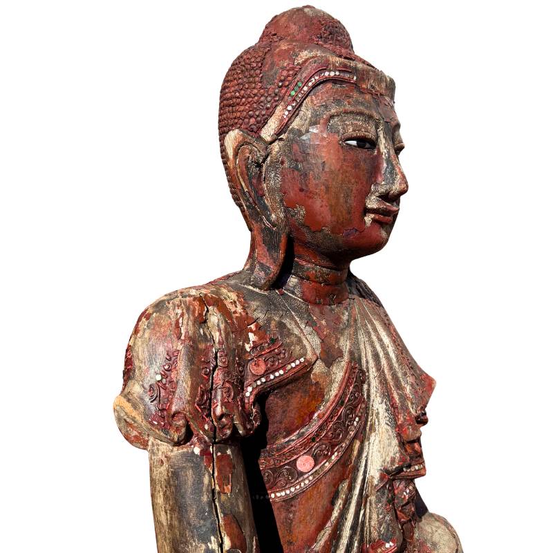 Large Burmese Mandalay Buddha – Gilt Wood & Mirror Inlay, 80 cm – left three-quarter rear view