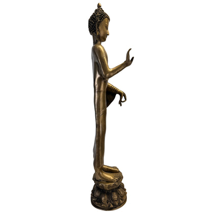 Large Himalayan-Style Standing Buddha – Bronze, ca. 1950–1980 – close view of the central details