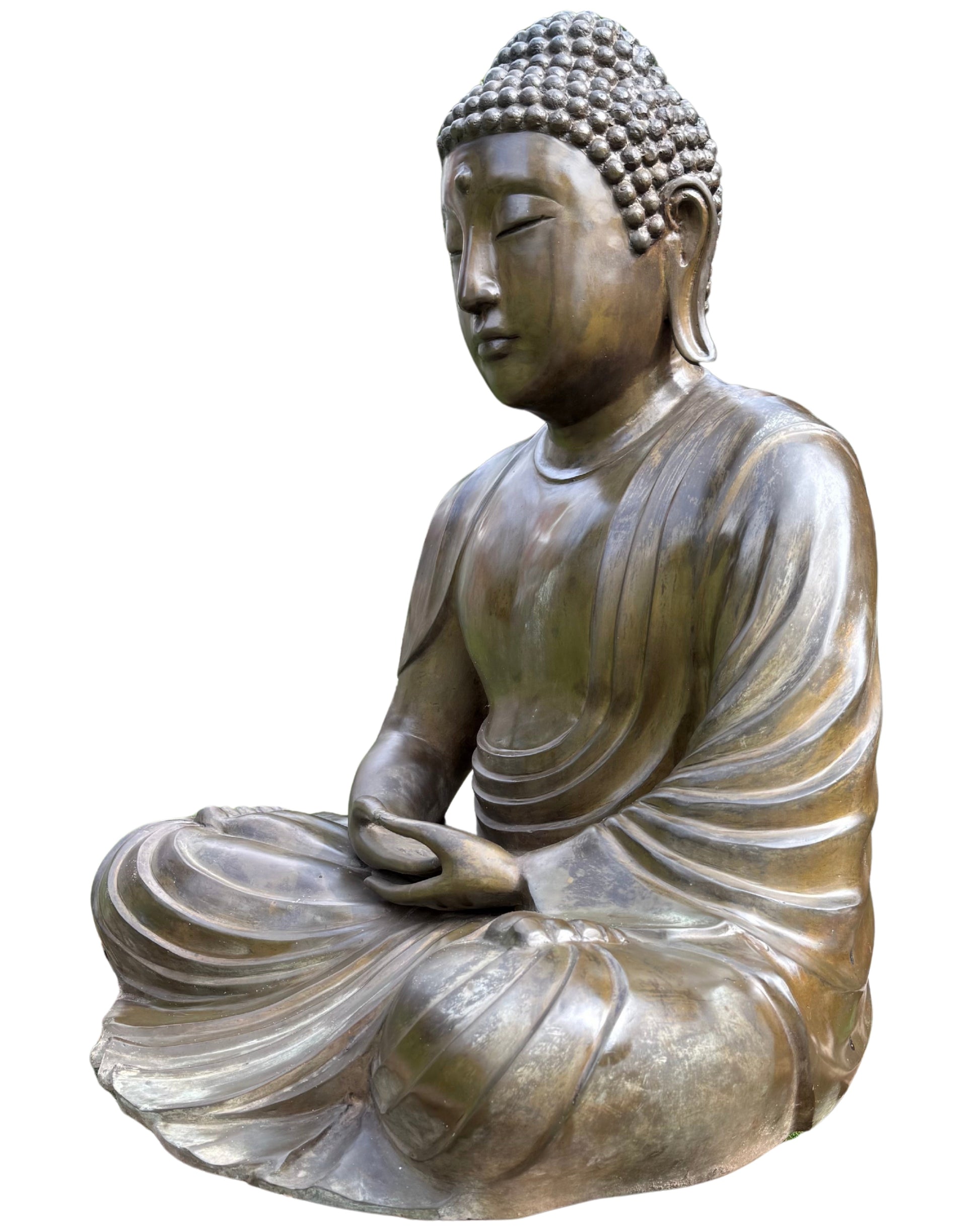 Overall view of the large seated Japanese Amida Buddha in bronze