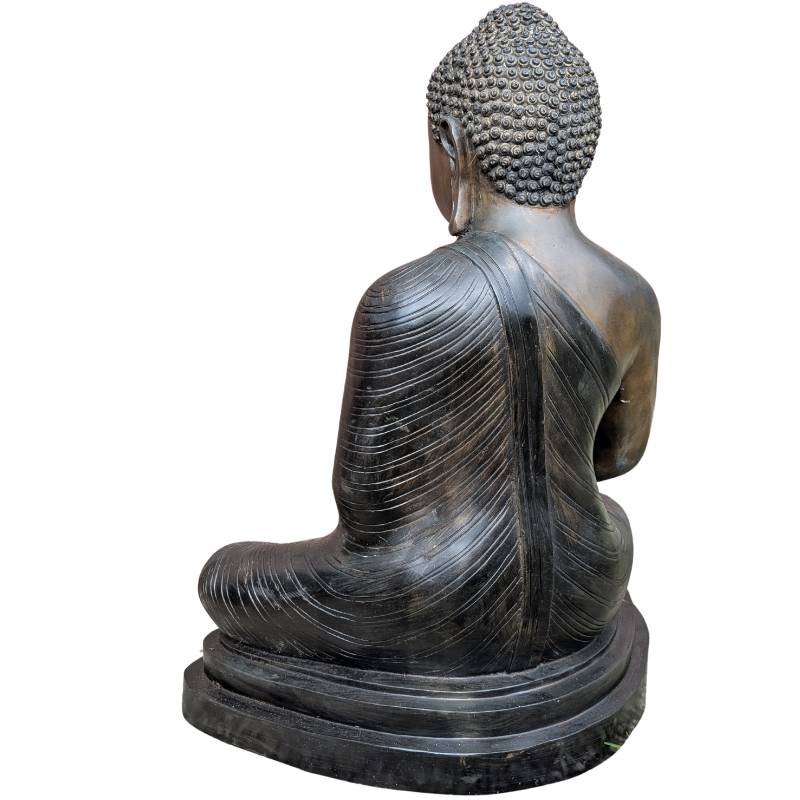 Thai gilt bronze Buddha in a balanced meditation pose