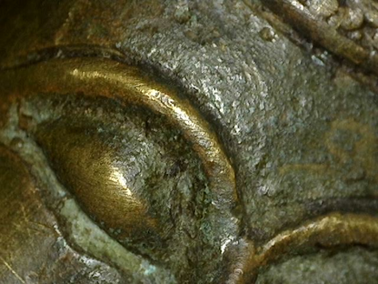 Seated Thai Buddha weighing 1.8 kg
