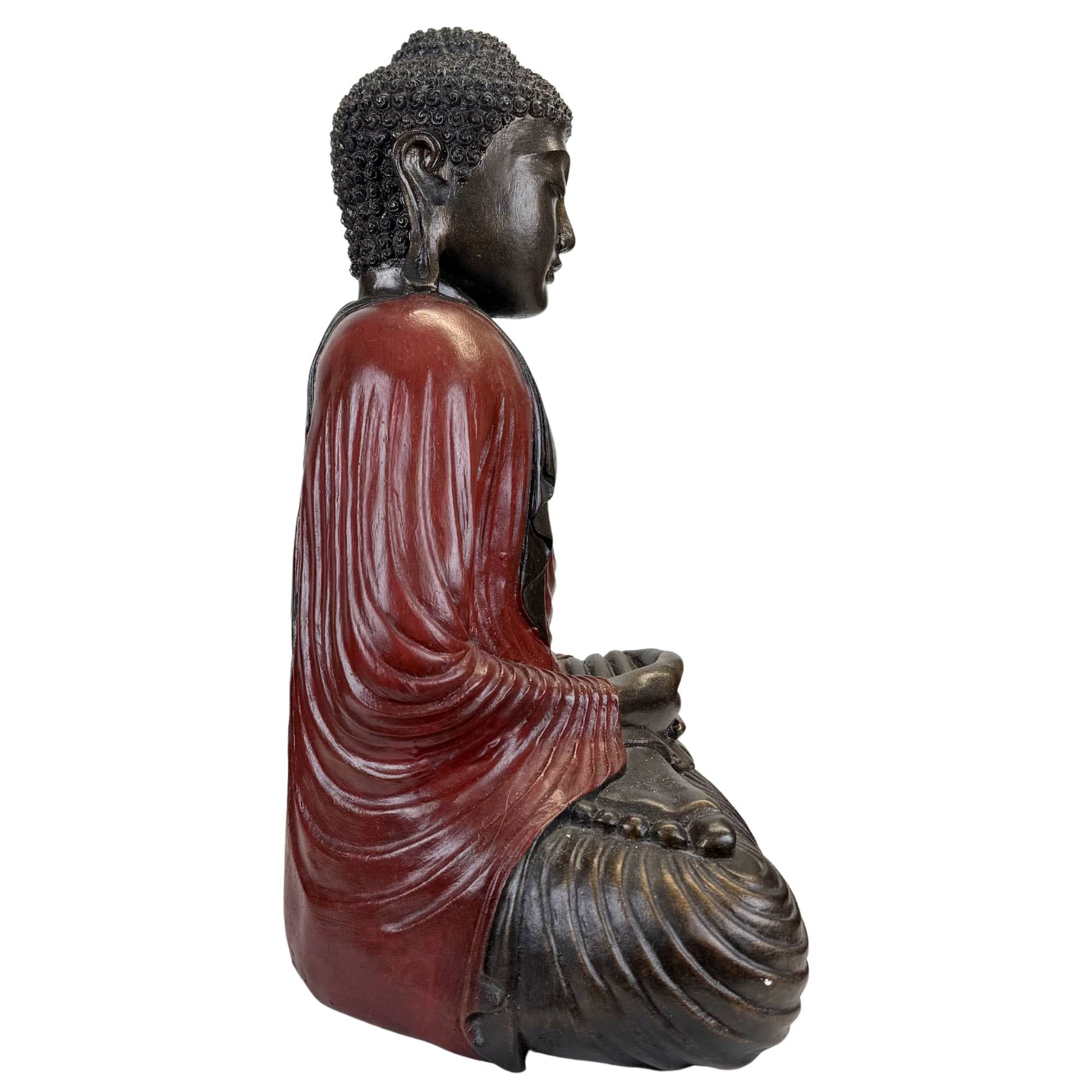 Decoratief resin boeddhabeeld in meditatiehouding voor zen interieur en spirituele ruimte