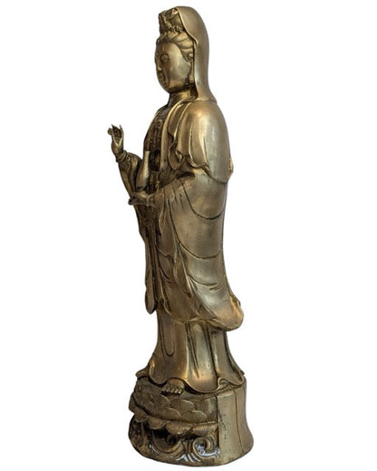 Standing Guanyin bodhisattva in bronze, 45.7 cm high