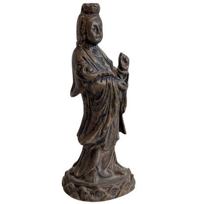Right-front view of the standing Guanyin with flowing layered robes