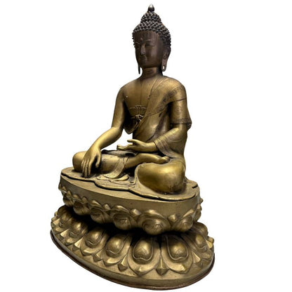 Monumental Antique Ladakh Buddha – Gilt Bronze, 67 cm – opposite three-quarter front view