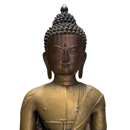 Monumental Antique Ladakh Buddha – Gilt Bronze, 67 cm – close view of the central details