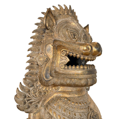 Monumental Pair of Thai Singha Temple Lions – Gilt Bronze, 103–104 cm – detail of the preserved finish