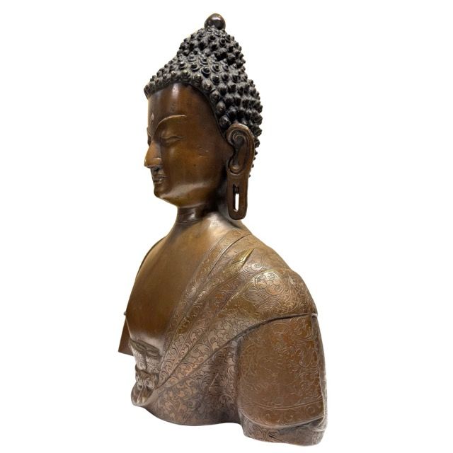 Nepalese Buddha Bust – Heavy Bronze, Patan / Newar Style, 37 cm – opposite three-quarter front view