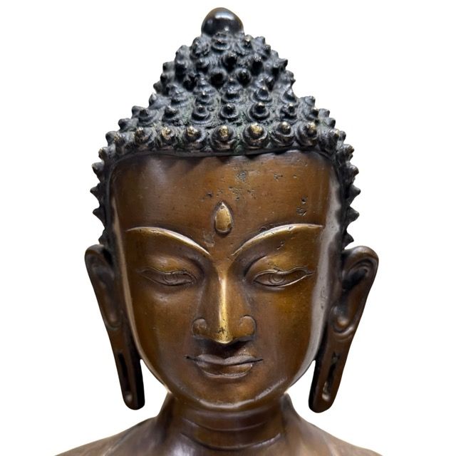 Nepalese Buddha Bust – Heavy Bronze, Patan / Newar Style, 37 cm – close view of the central details
