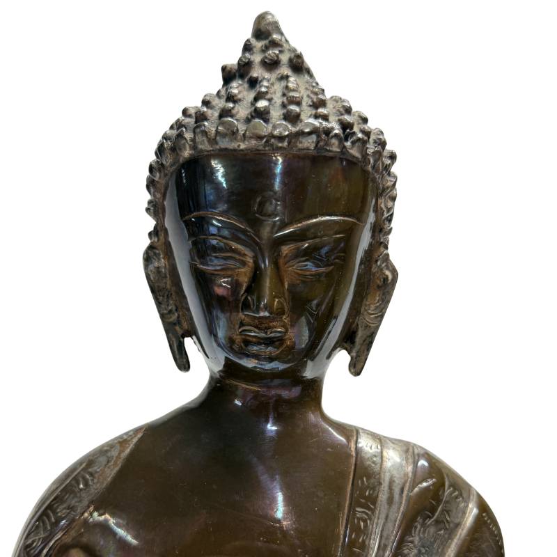 Nepalese Shakyamuni Buddha – Hand-Engraved Bronze, ca. 1920, 37 cm – close view of the upper section