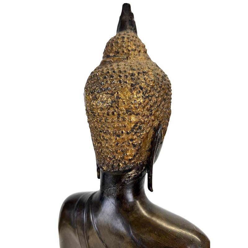 Rear head detail of the Northern Sukhothai–Lan Na Buddha showing tightly arranged gilded hair curls and the flame-shaped ushnisha