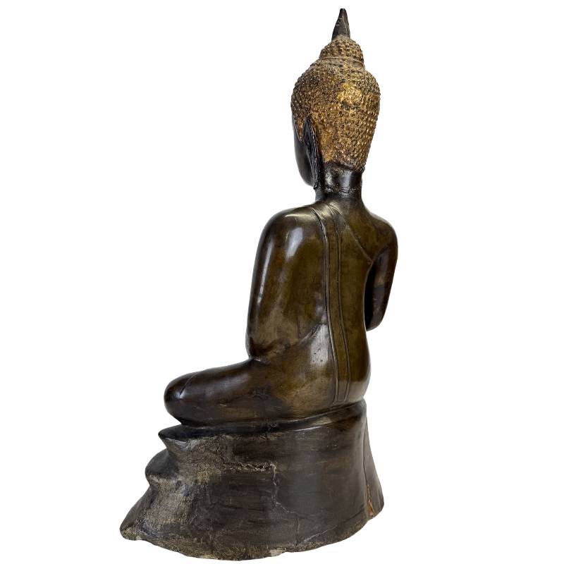 Northern Thai bronze Buddha, circa 1480–1520, rear right view with polygonal pedestal