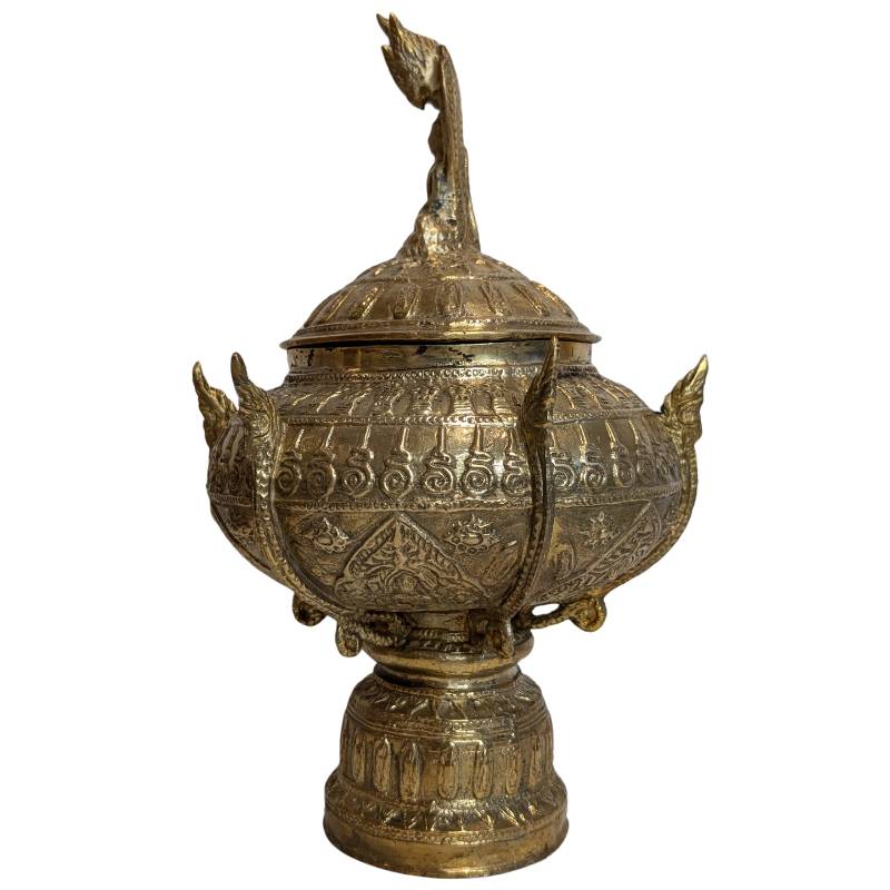 Stable base beneath the Thai Buddhist offering bowl