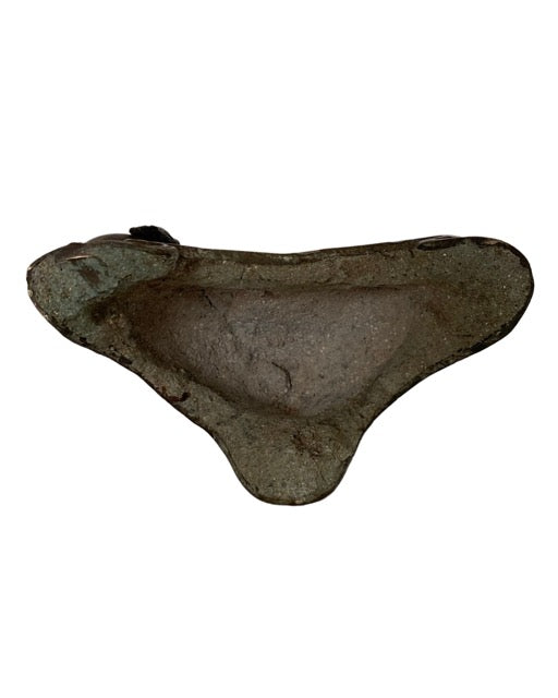 Old Thai Buddha – Bronze, Bhumisparsha Mudra, 26 cm – opposite three-quarter front view