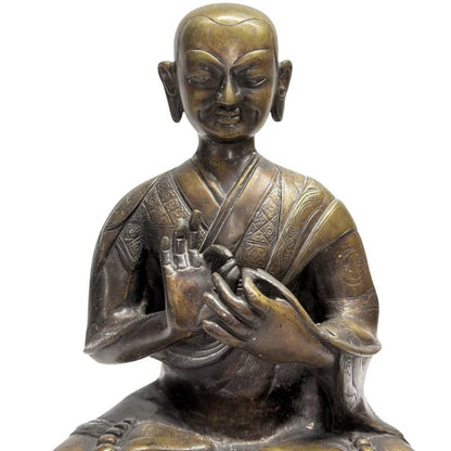 Old Tibetan Lama – Heavy Bronze on Lotus Base, 38 cm – close view of the upper section