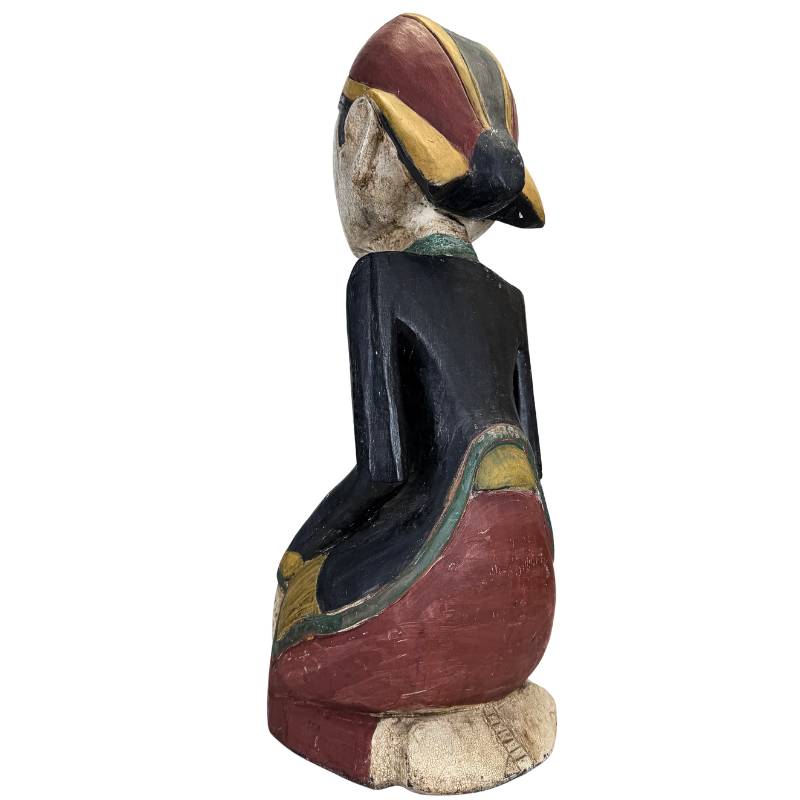 Originele minerale polychromie op vroeg 20e-eeuwse Javaanse beelden.