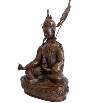 Antique Bronze Padmasambhava – 18th–19th Century – opposite three-quarter front view