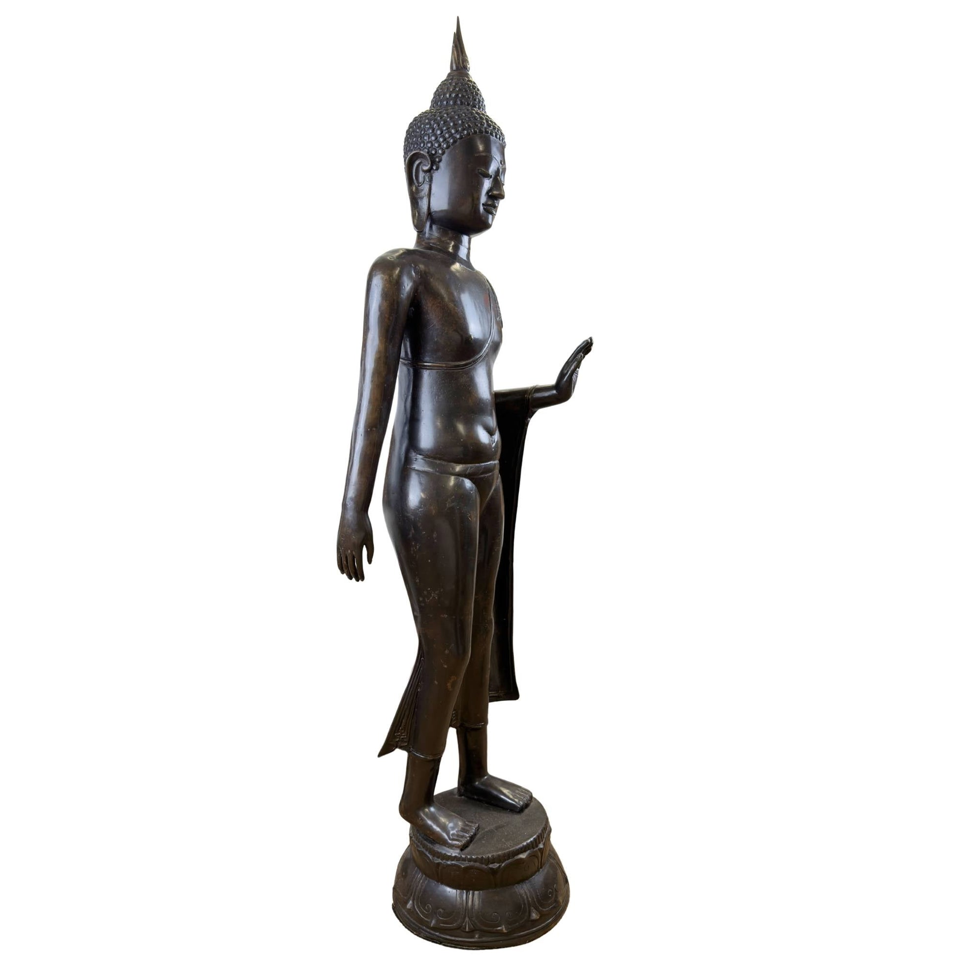 Handgemaakte Phra Leela Boeddha van brons uit Java