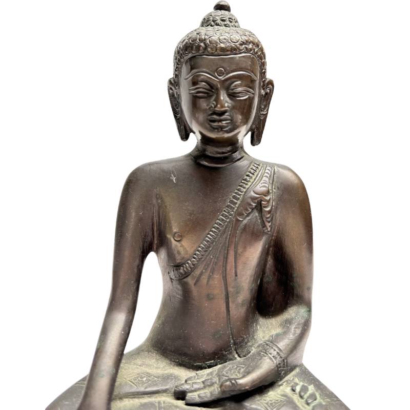 Bronzen Shakyamuni Boeddhabeeld met serene uitstraling
