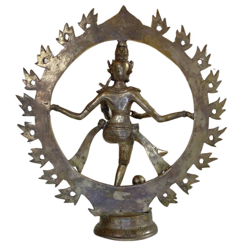 Detail van Shiva die de dwerg Apasmara vertrapt in brons.