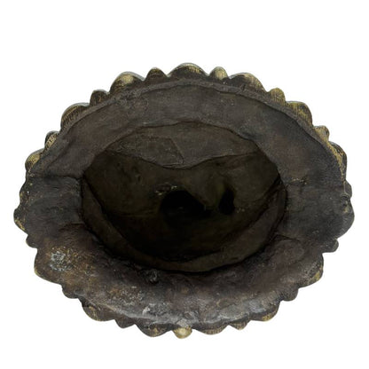 Sino-Tibetan Buddha with Ritual Vessel – Bronze, 19.5 cm – close view of the central details