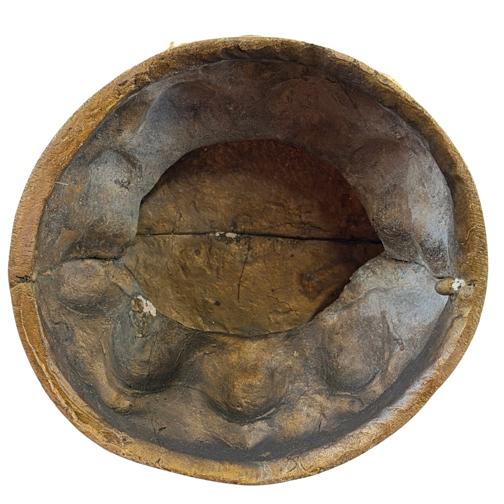 Onderzijde van de hol gegoten bronzen Boeddha met zichtbare kernresten – SKU 736