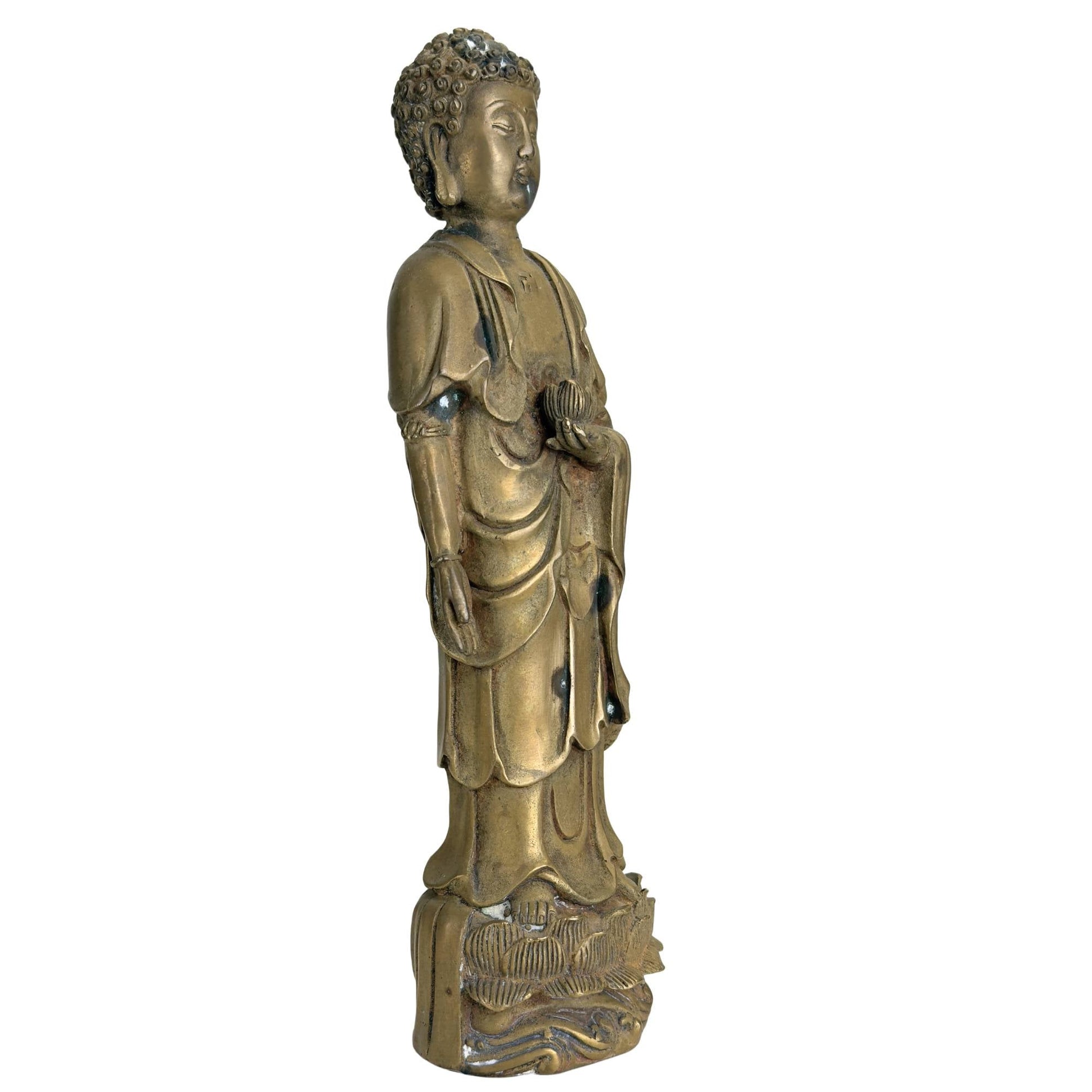 Staande Amitabha Boeddha van brons op lotusvoetstuk, Chinees spiritueel beeld met oude patina