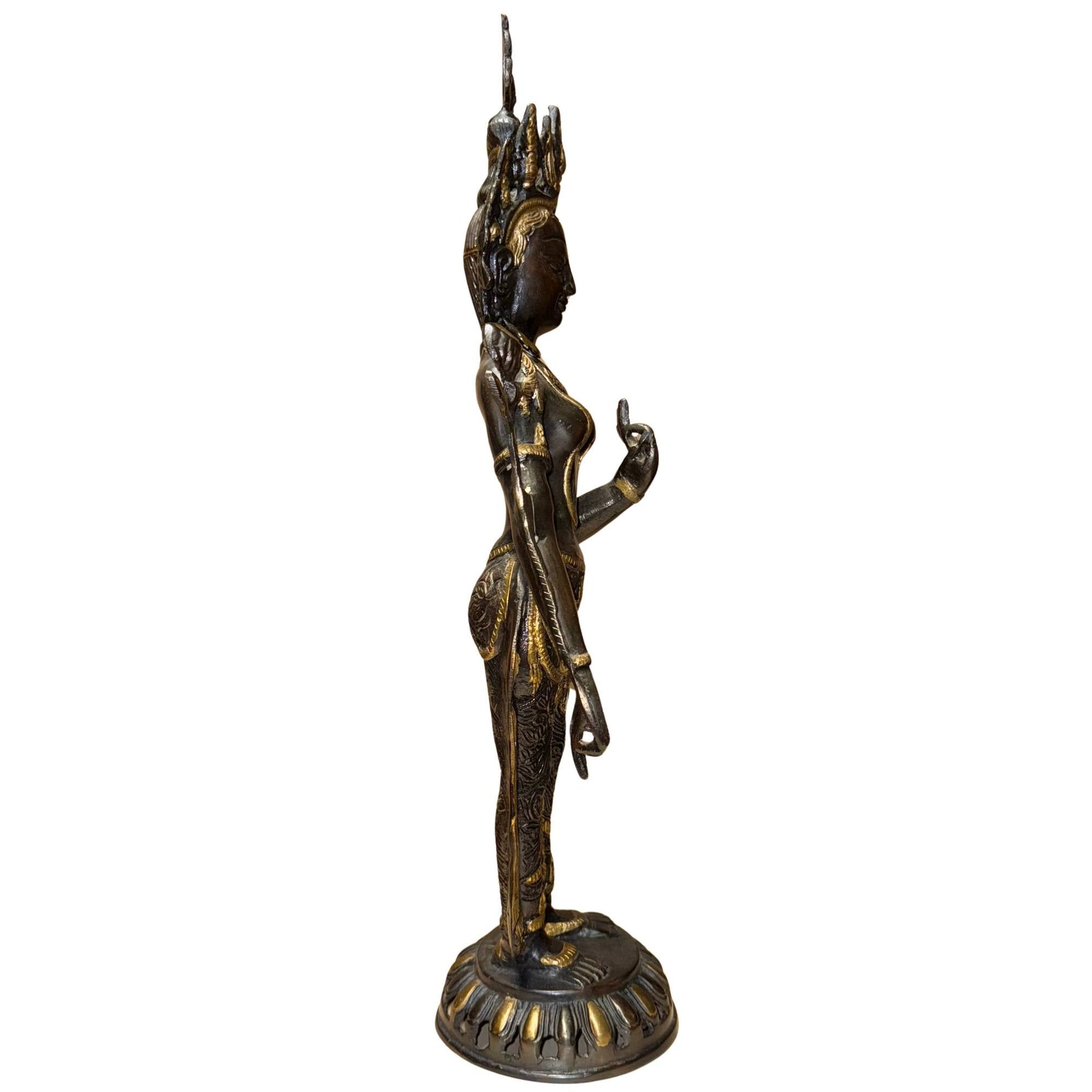 Staande Tara in Nepal Tibet stijl van brons met spirituele uitstraling