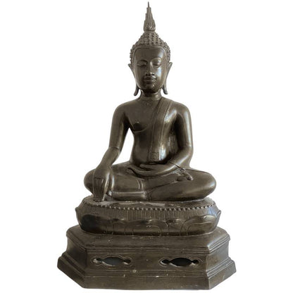 Front view of the Thai Sukhothai-style bronze Buddha with removable flame ushnisha fitted