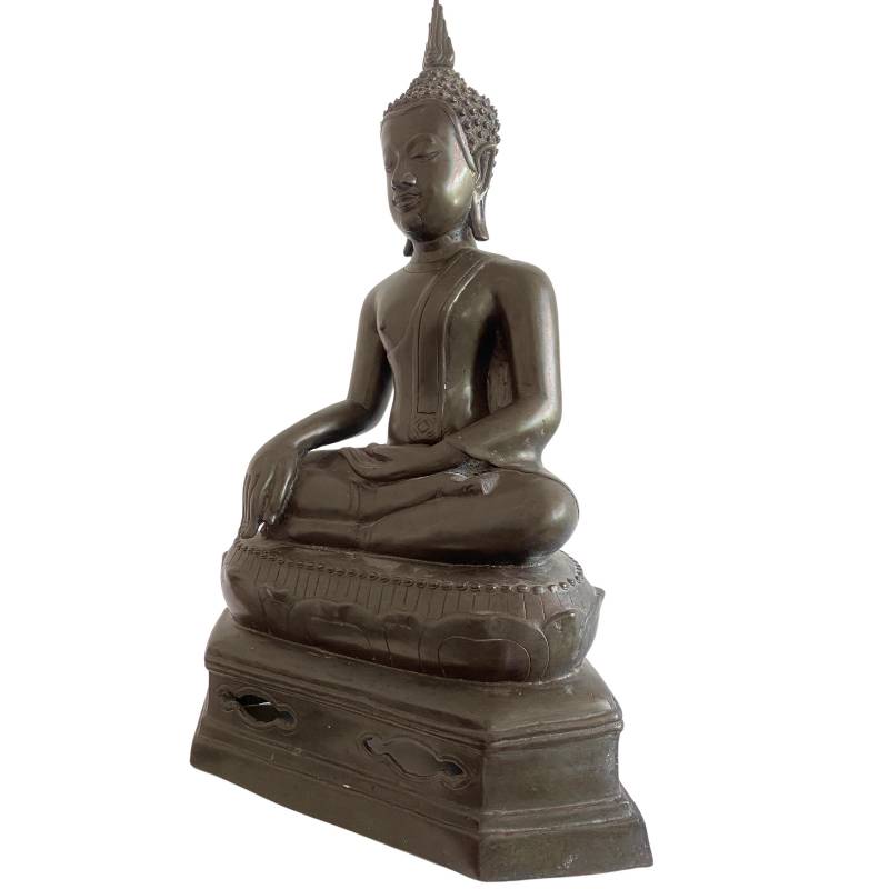 Left-front view of the Thai bronze Buddha with the right hand touching the earth