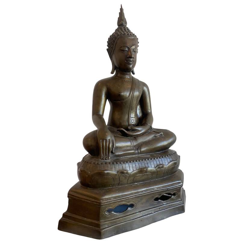 Right-front view of the Thai bronze Buddha in Bhumisparsha Mudra on a lotus pedestal