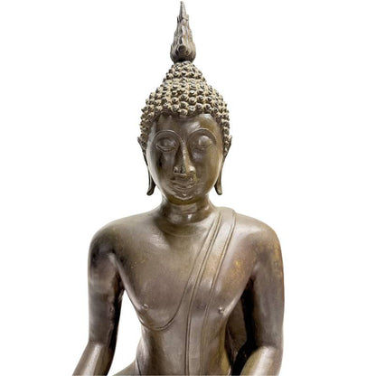 Front facial detail of the antique Thai Sukhothai-style Buddha