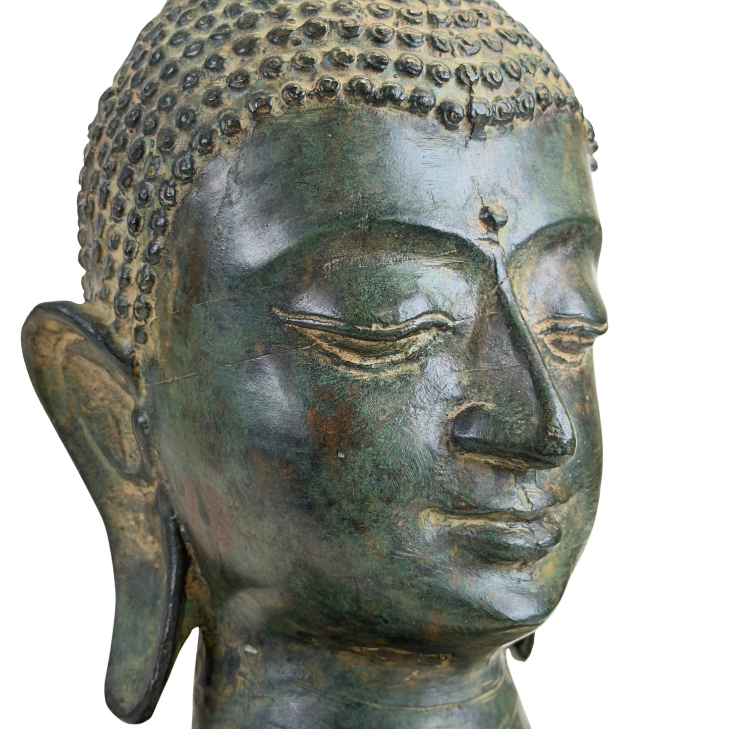 Thai Sukhothai-Style Buddha Bust – Bronze, 20th Century – close view of the central details