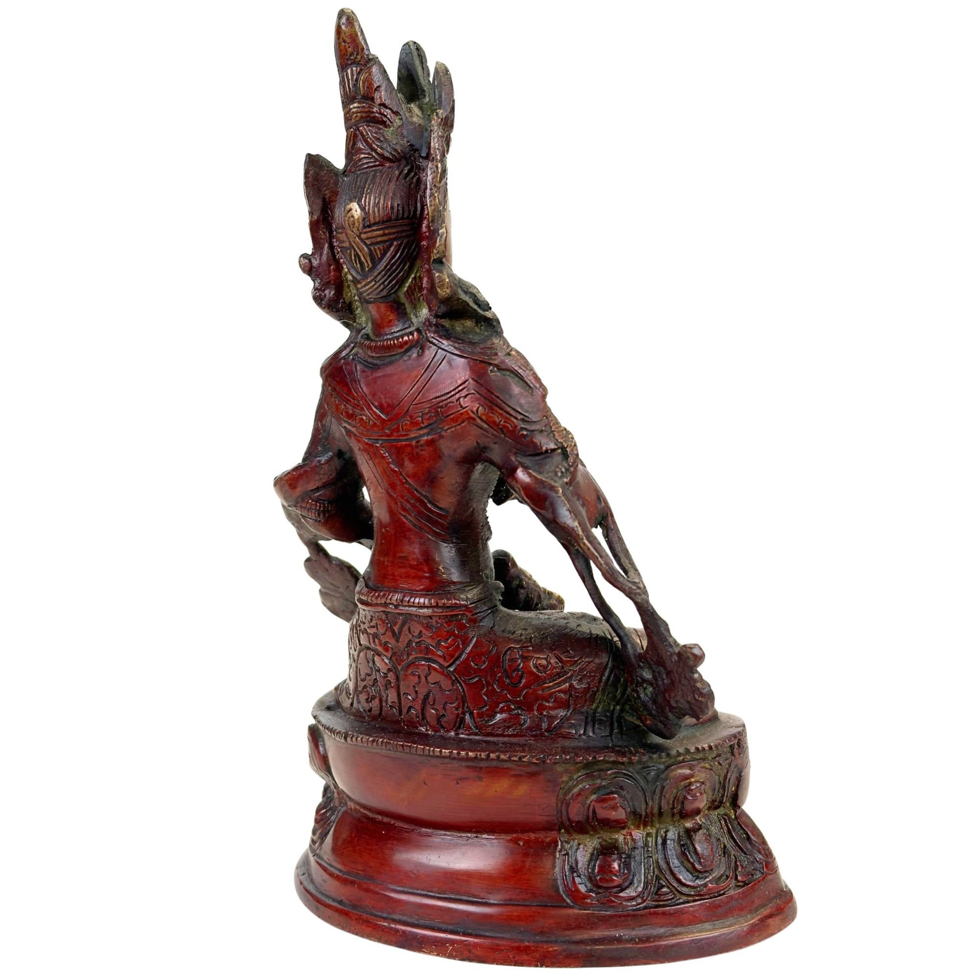 Achterzijde van Tibetaans Vajrasattva beeld met rode patina, geciseleerde gewaadlijnen en groene oxidatie