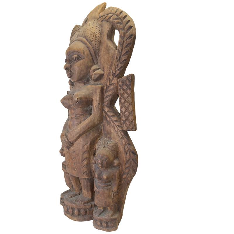 Tribaal Afrikaans beeld hout sculptuur met handwerk details