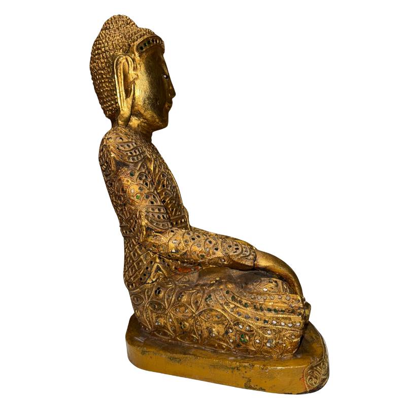 Verguld houten Boeddhabeeld uit Myanmar in bhumisparsha mudra met antieke uitstraling