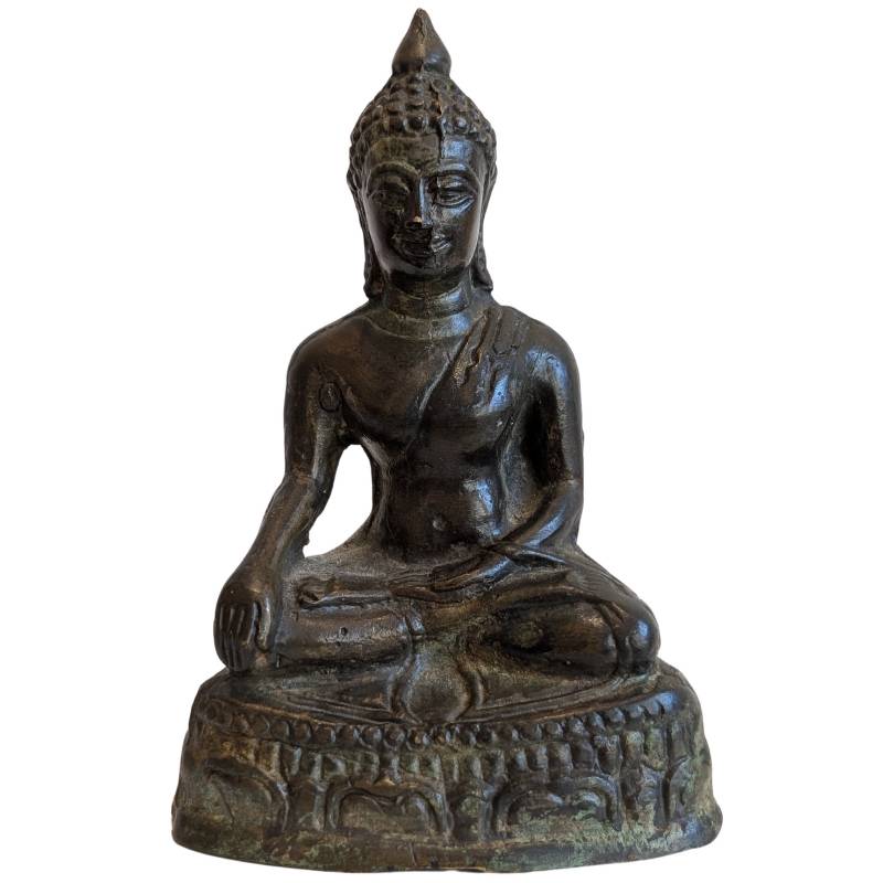 Front view of the small Thai bronze Buddha seated in Bhumisparsha Mudra