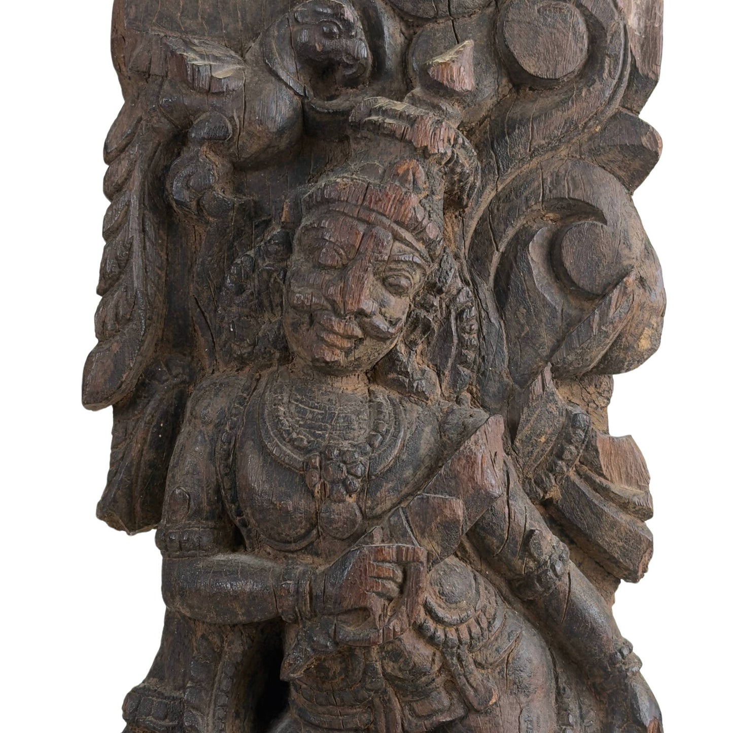 Oud tempelpaneel met diepe natuurlijke patina en historische uitstraling